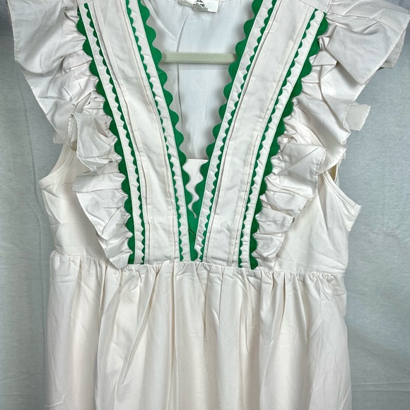 entro Dresses & Skirts - Entro Cream & Green Ric Rac Ruffle Maxi Dress NWT Size Medium